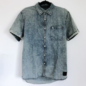 Quicksilver button up